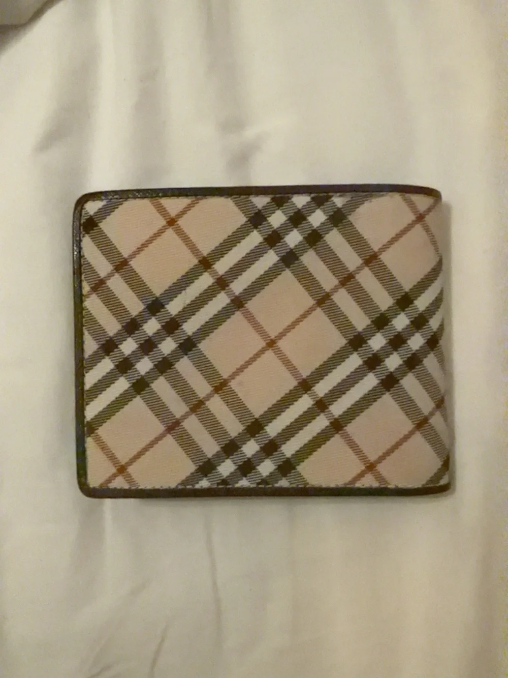 Burberry London Nova Check Black Leather Bifold Wallet Coin Pocket